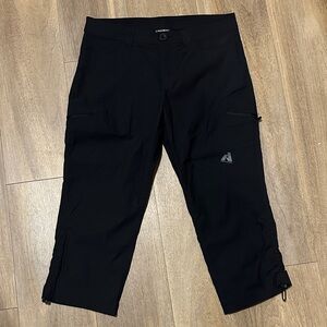 Eddie Bauer First Ascent Guide Pro Capri Women's 8 Nylon Hiking Pants